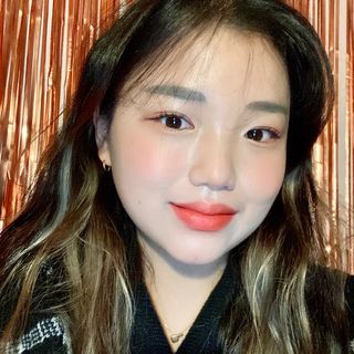 [블랙루즈] 로즈 벨벳 립스틱 택1+랜덤1 — 5점을 준 리뷰어가 2020년 12월 올린 사용 사진