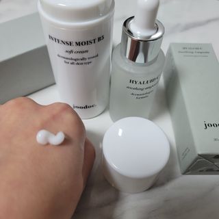 주닥 미백+모공+보습+탄력을 한번에 해결. 올인원 앰플+크림 세트 — 5점을 준 리뷰어가 2022년 2월 올린 사용 사진