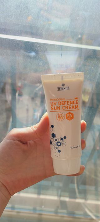 [트리티스] UV 디펜스 선크림 PA+++ / SPF50+  60ml — 5점을 준 리뷰어가 2021년 1월 올린 사용 사진