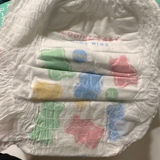 쿠잉 윙윙 풀커버 팬티기저귀 (L/XL/XXL) 1팩 — 4점을 준 리뷰어가 2023년 1월 올린 사용 사진