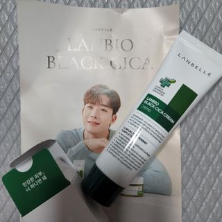 랑벨 랑바이오 블랙 시카 크림 50ml(블랙비 프로폴리스, 시카 4종, 판테놀 10 함유) — 5점을 준 리뷰어가 2022년 7월 올린 사용 사진