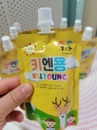 [몸엔용] 어린이, 초등학생의 영양간식 달콤 국산녹용 키엔용  80ml x 10포 — 5점을 준 리뷰어가 2021년 7월 올린 사용 사진