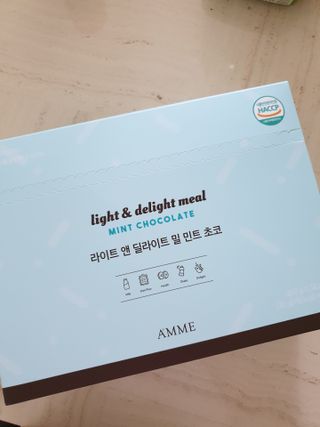 아므_이너뷰티 라이트 앤 딜라이트 밀 민트 초코 — 4점을 준 리뷰어가 2021년 8월 올린 사용 사진
