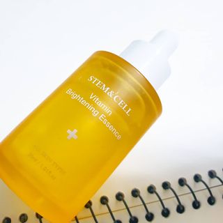 체르엠 스템앤셀 비타민 브라이트닝 에센스 30ml 1개 — 4점을 준 리뷰어가 2021년 12월 올린 사용 사진