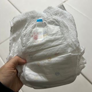 쿠잉 에어드라이  풀커버 팬티기저귀 (L/XL/XXL/XXXL) 1팩 — 5점을 준 리뷰어가 2023년 1월 올린 사용 사진