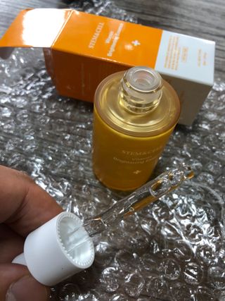 체르엠 스템앤셀 비타민 브라이트닝 에센스 30ml 1개 — 5점을 준 리뷰어가 2021년 9월 올린 사용 사진