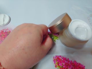 Dr.느루벗 느루벗 링클 솔루션 콘센트레이트 스네일 탄력 달팽이 크림 80g — 4점을 준 리뷰어가 2021년 3월 올린 사용 사진