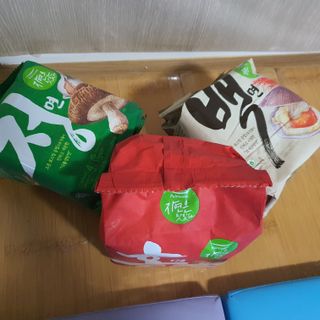 [풀무원] 자연은맛있다 정면, 백면, 홍면  세트 — 5점을 준 리뷰어가 2021년 4월 올린 사용 사진
