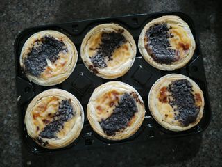 디앙뜨 포르투갈 에그타르트 오리지널 맛+패션후르츠+초콜릿타르트 맛 중 택1 — 5점을 준 리뷰어가 2021년 8월 올린 사용 사진