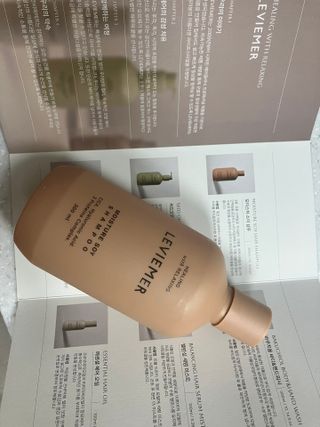 나노힐 르비에메르 소이 샴푸 300ml 구매평 — 3.5점을 준 리뷰어가 2024년 7월 올린 사용 사진