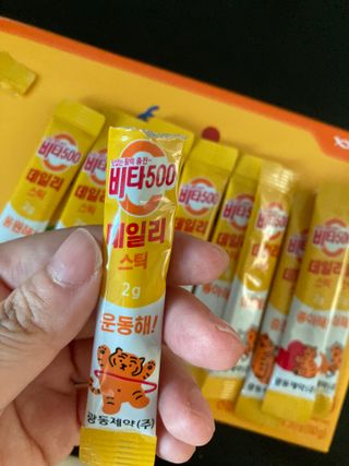 광동생활건강 [광동] 비타 500 데일리 스틱 VB, VC를 함유한 멀티비타민 30포+30포 — 5점을 준 리뷰어가 2022년 10월 올린 사용 사진