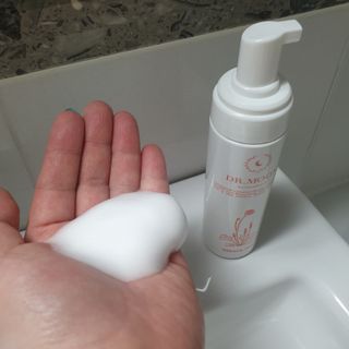 MF프리 [닥터문] 유산균 락토케어 질경초 여성청결제 200ml (폼타입) — 5점을 준 리뷰어가 2022년 7월 올린 사용 사진