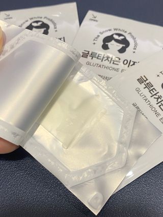 메디포스트 모비타 글루타치온 이지 필름형 30매 — 2.5점을 준 리뷰어가 2023년 1월 올린 사용 사진
