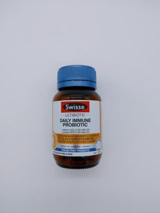 Swisse 스위스 데일리 이뮨 프로바이오틱스 10억, 30정 — 3.5점을 준 리뷰어가 2021년 3월 올린 사용 사진
