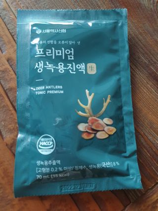 서울약사신협 약사신협_생녹용 진액_70ml x 30포 — 4.5점을 준 리뷰어가 2021년 7월 올린 사용 사진
