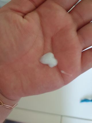 랑벨 수퍼내츄럴 아쿠아 수딩 크림 100ml — 5점을 준 리뷰어가 2022년 6월 올린 사용 사진