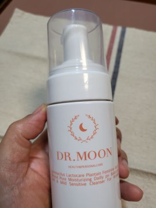 MF프리 [닥터문] 유산균 락토케어 질경초 여성청결제 200ml (폼타입) — 5점을 준 리뷰어가 2022년 6월 올린 사용 사진