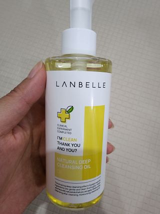 랑벨 내츄럴 딥 클렌징 오일 200ml (저자극 약산성 천연 클렌징) — 5점을 준 리뷰어가 2022년 5월 올린 사용 사진