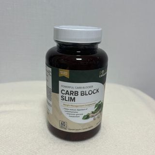로얄 캐네디언 카보블록 슬림 — 5점을 준 리뷰어가 2023년 4월 올린 사용 사진