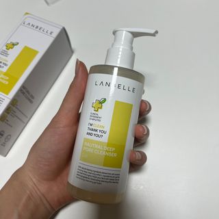 랑벨 내츄럴 딥 포어 클렌저 210ml (저자극 약산성 천연 클렌징 젤) — 4.5점을 준 리뷰어가 2022년 10월 올린 사용 사진