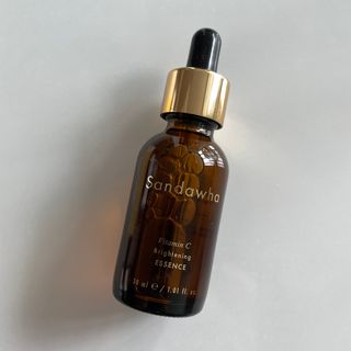 스킨큐어 산다화 비타민c 화이트닝 에센스 30ml — 5점을 준 리뷰어가 2023년 10월 올린 사용 사진