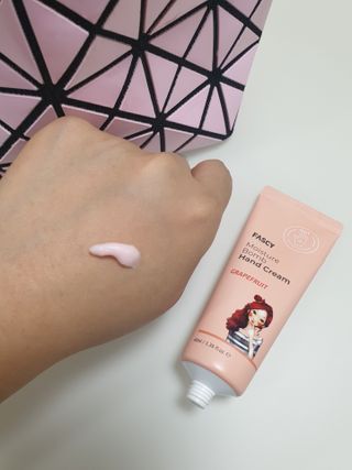 파시 FASCY 高保湿ハンドクリーム40ml+80ml セット — 4.5점을 준 리뷰어가 2021년 8월 올린 사용 사진