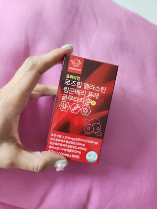 웨일섬 프리미엄 로즈힙 엘라스틴 링곤베리 퓨레 글루타치온 정 — 4.5점을 준 리뷰어가 2023년 7월 올린 사용 사진
