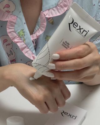 렉스리 데일리 톤업 크림 Rexri Daily Tone Up Cream — 5점을 준 리뷰어가 2022년 9월 올린 사용 사진
