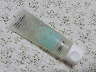 닥터에프파이브 젤리스크럽 소프트 클렌징폼 120ml — 3.5점을 준 리뷰어가 2022년 6월 올린 사용 사진