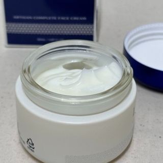 록타비아 Artisan Complete Face Cream — 5점을 준 리뷰어가 2023년 11월 올린 사용 사진