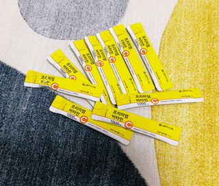 서울약사신협 프리미엄 비타민C 1,000mg_2.5g x 50포 — 5점을 준 리뷰어가 2021년 9월 올린 사용 사진