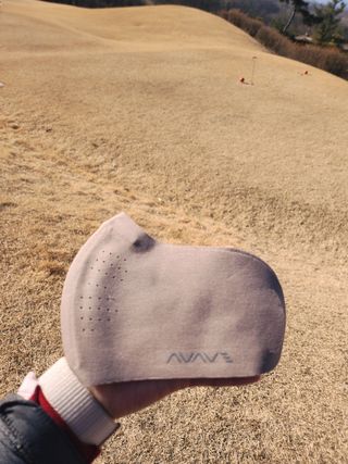 [AVAVE] 어베이브 페이스히트 스포츠 골프 방한 페이스 마스크 — 5점을 준 리뷰어가 2024년 1월 올린 사용 사진
