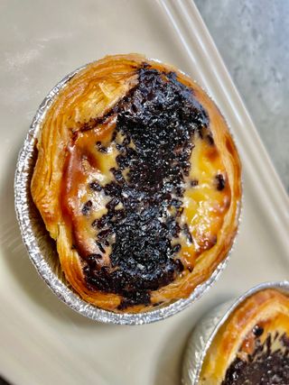 디앙뜨 포르투갈 에그타르트 오리지널 맛+패션후르츠+초콜릿타르트 맛 중 택1 — 5점을 준 리뷰어가 2021년 8월 올린 사용 사진