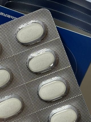 [경남제약헬스케어]케어플러스 관절엔 MSM 1000mg 60정/1개월분/관절/뼈/연골 영양/비타민D+아연/1일2정 — 5점을 준 리뷰어가 2024년 1월 올린 사용 사진