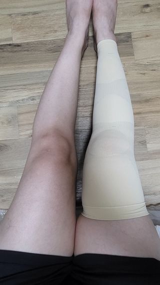 땡스마이레그 더핏X 압박밴드 허벅지확장형 — 5점을 준 리뷰어가 2022년 8월 올린 사용 사진