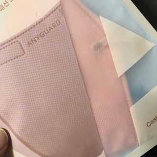 애니가드 셋업마스크 4컬러 각 10매입 [크리미베이지, 캐시미어로즈, 초콜렛브라운, 미드나잇네이비] — 4점을 준 리뷰어가 2022년 2월 올린 사용 사진