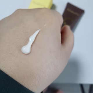 산다화 비타민C 화이트닝 크림 — 5점을 준 리뷰어가 2023년 5월 올린 사용 사진