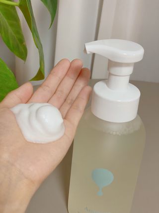 아미퓨어 [라이브] 피부장벽 강화를 위한 머랭 버블 클렌저 천연계면활성제로 온가족 사용가능 — 5점을 준 리뷰어가 2021년 7월 올린 사용 사진