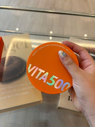 광동생활건강 MF[광동] 비타500✨주름개선·미백·SPF50+🌞퍼펙트쉴드 빅 선쿠션 본품 — 5점을 준 리뷰어가 2024년 5월 올린 사용 사진