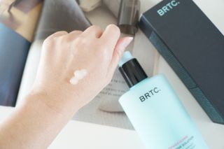 비알티씨 BRTC 파워 옴므 올인원 솔루션 200ml — 5점을 준 리뷰어가 2022년 12월 올린 사용 사진