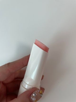 트윙클라 안티링클 샤이닝 멀티밤 — 3.5점을 준 리뷰어가 2022년 7월 올린 사용 사진