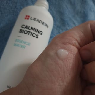 리더스코스메틱 리더스 카밍 바이오틱스 에센스 워터 — 3점을 준 리뷰어가 2021년 10월 올린 사용 사진