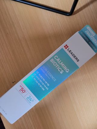 리더스코스메틱 리더스 카밍 바이오틱스 선 에센스 SPF 50+ PA++++ — 5점을 준 리뷰어가 2022년 6월 올린 사용 사진