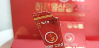 힘내라김홍삼 하루홍삼정스틱 10g x 30포 — 5점을 준 리뷰어가 2021년 4월 올린 사용 사진