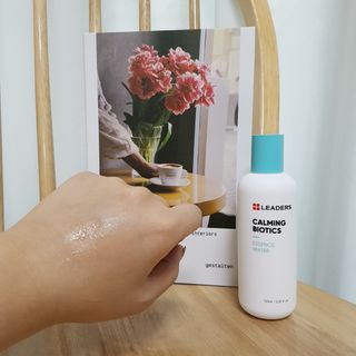 리더스코스메틱 리더스 카밍 바이오틱스 에센스 워터 — 5점을 준 리뷰어가 2021년 1월 올린 사용 사진