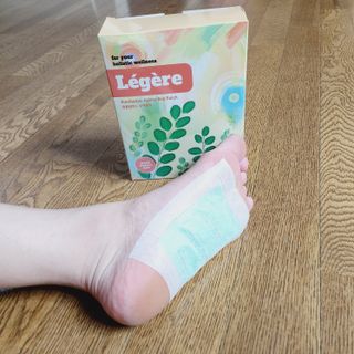 [레제르] 아로마 수액패치 발패치 30매입 -라벤더향/유칼립투스향/대나무향 — 5점을 준 리뷰어가 2022년 10월 올린 사용 사진