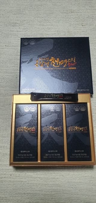 헬스업_천명진프리미엄홍삼스틱_10ml x 30포 — 5점을 준 리뷰어가 2021년 2월 올린 사용 사진