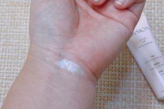 러브모아 향수 고체향수 승무원 고체향수 바르는 향수 니치향수 도손 우드세이지 앤 씨솔트 — 5점을 준 리뷰어가 2022년 9월 올린 사용 사진