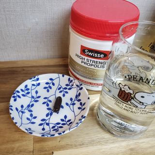 Swisse 스위스 고함량 프로폴리스 2,000mg 210정 — 4점을 준 리뷰어가 2021년 3월 올린 사용 사진