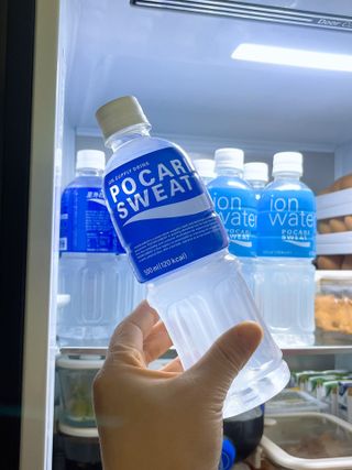 [동아오츠카] 포카리스웨트  500ml PET + 이온워터 500ml PET — 5점을 준 리뷰어가 2025년 7월 올린 사용 사진